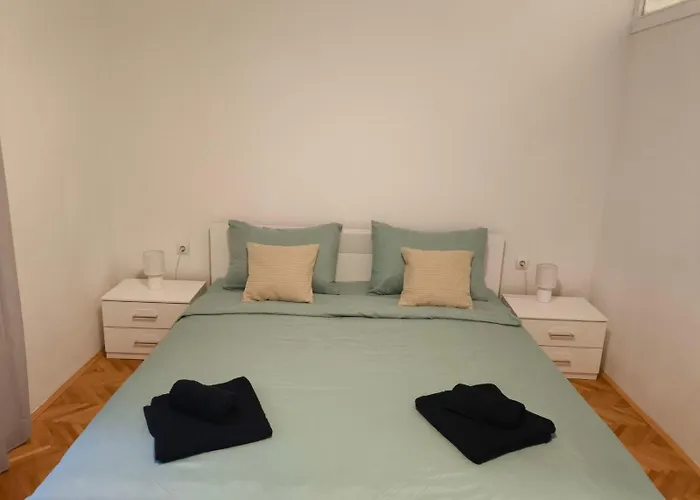 Aurora Apartman